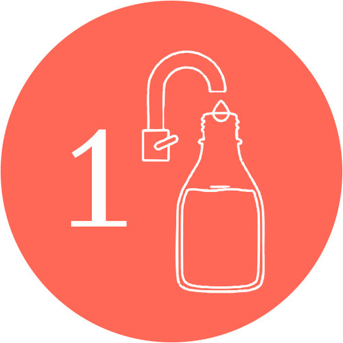 Pour water into the refillable bottle (250 ml) up to the indicated mark